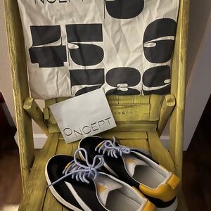 ONCEPT Women's Black and Yellow Sneakers